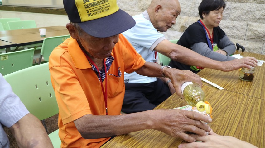 1050621新北市石門區105年獨居老人參訪活動-工研益壽多文化館1