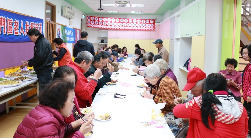 1060301-老梅社區辦理動健康及老人共餐活動照片1