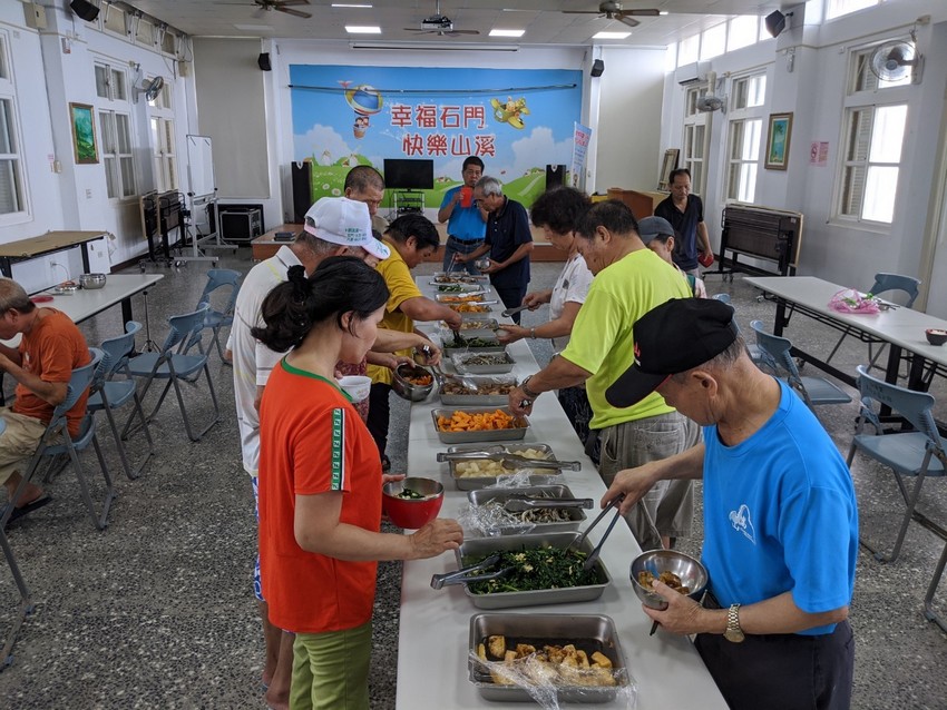 1090728山溪共餐照片